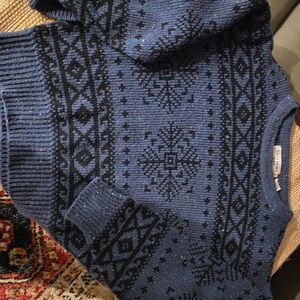 Women's Blue and Black Crewneck Sweater